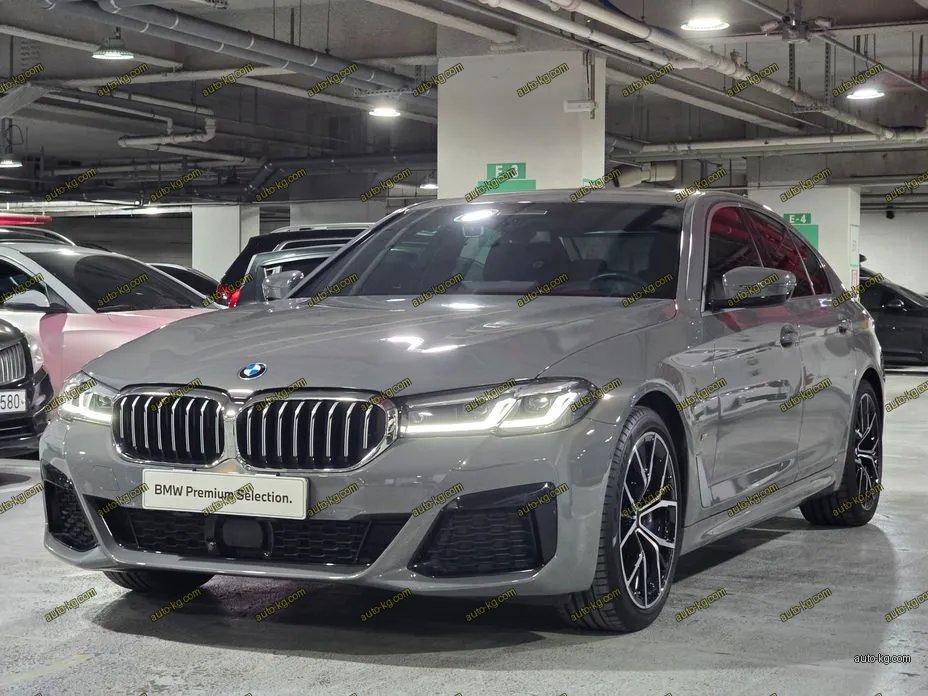 BMW 5-Series 2022