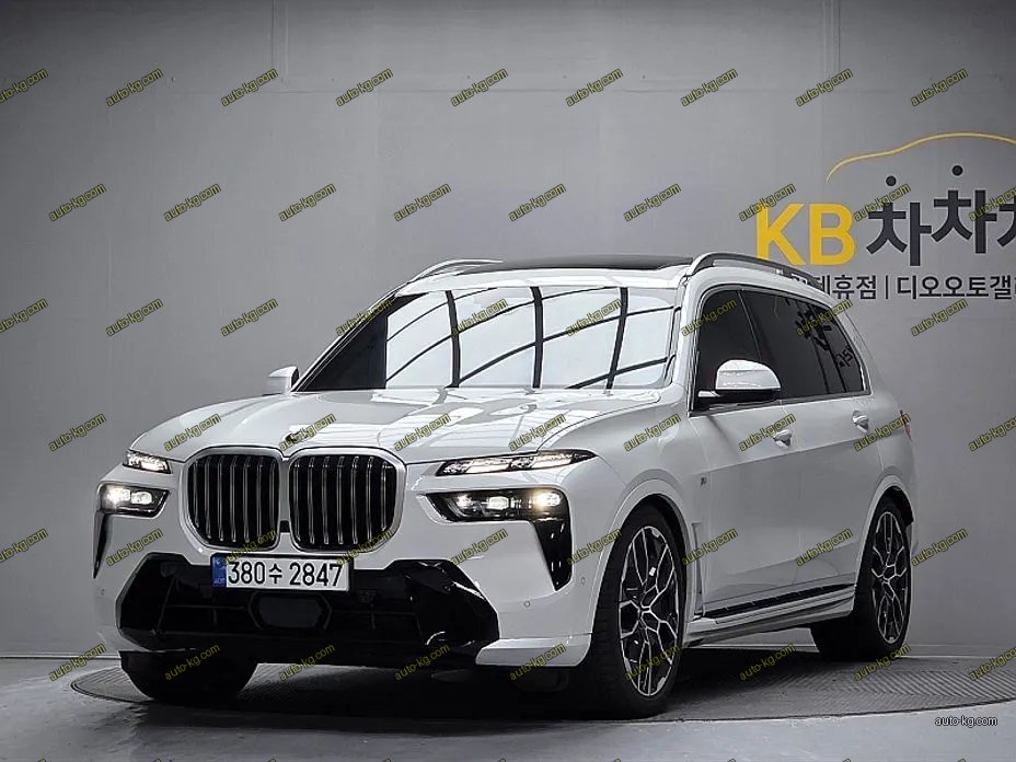 BMW X7 2025