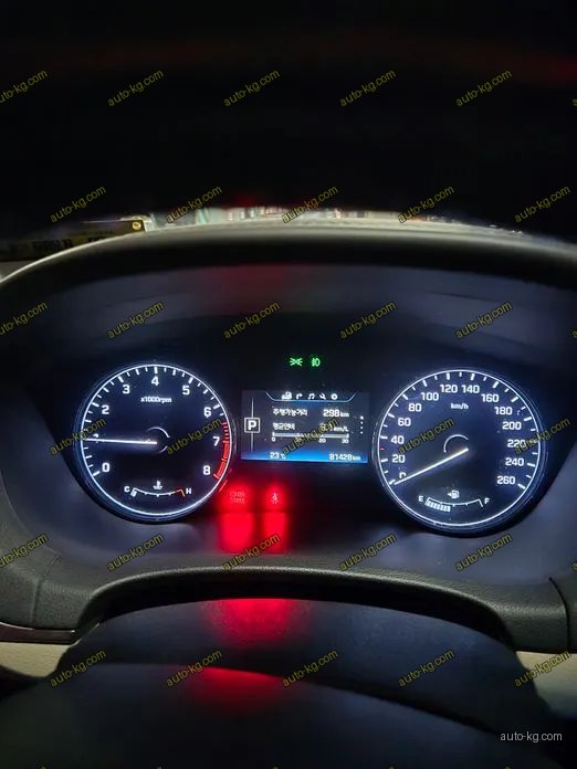 Hyundai Genesis 2016