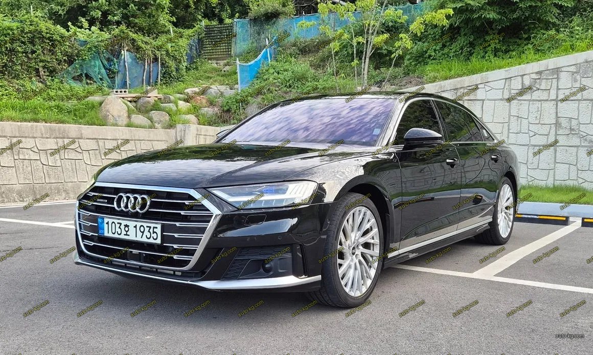 Audi A8 2021