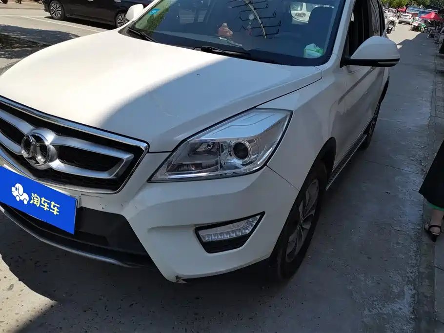 BAIC Senova X65 2015