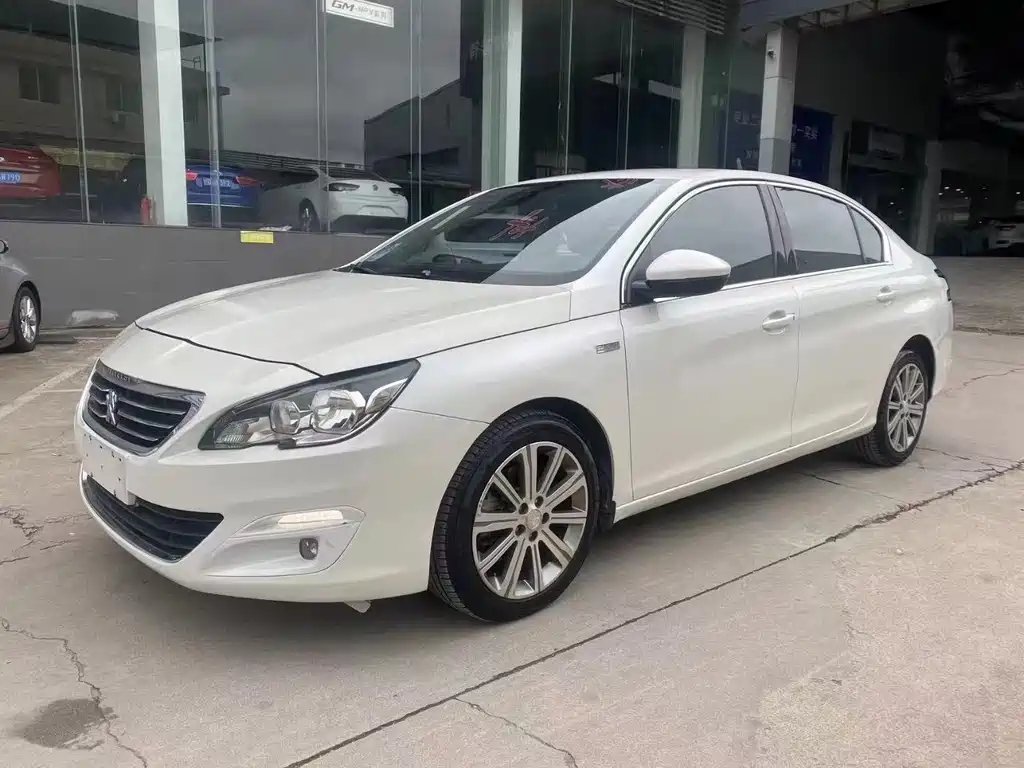 Peugeot 408 2016