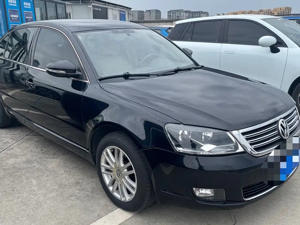 Volkswagen Passat Lingyu 2012