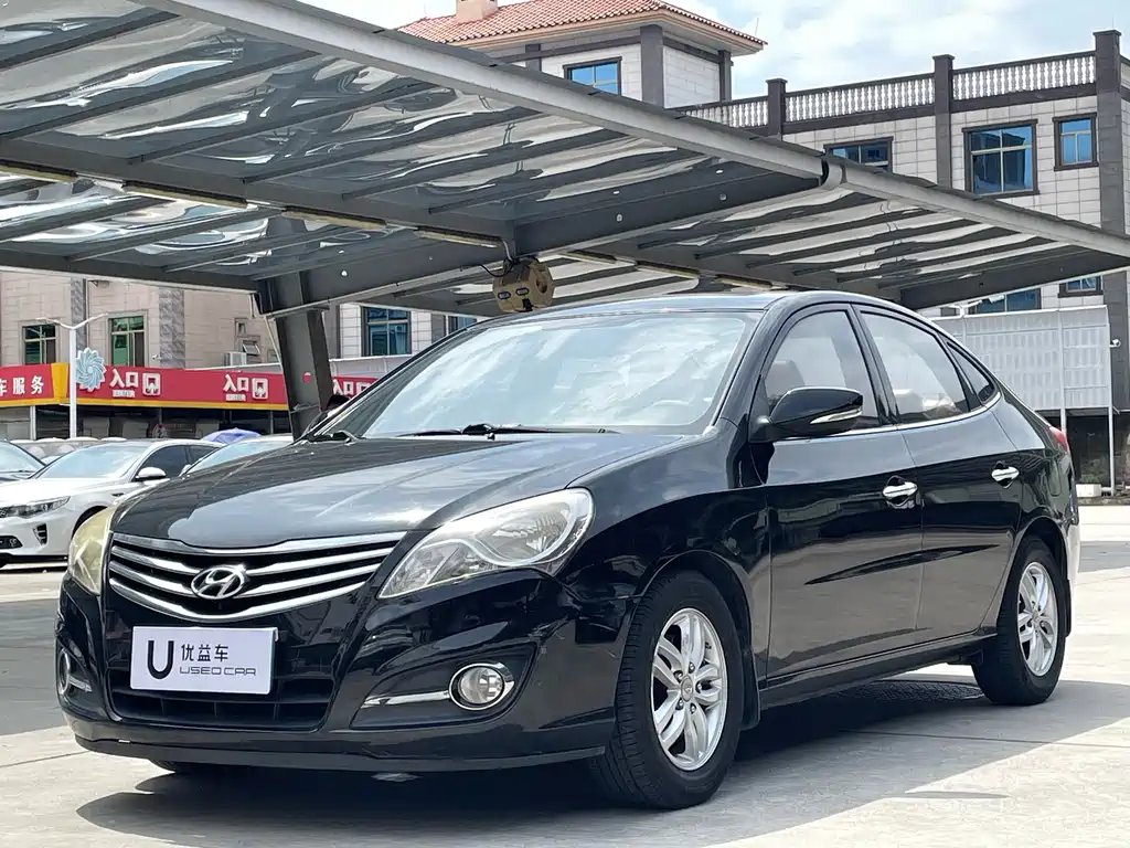 Hyundai Elantra 2013