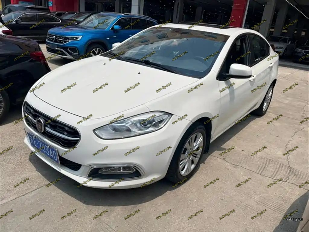 Fiat Viaggio 2015