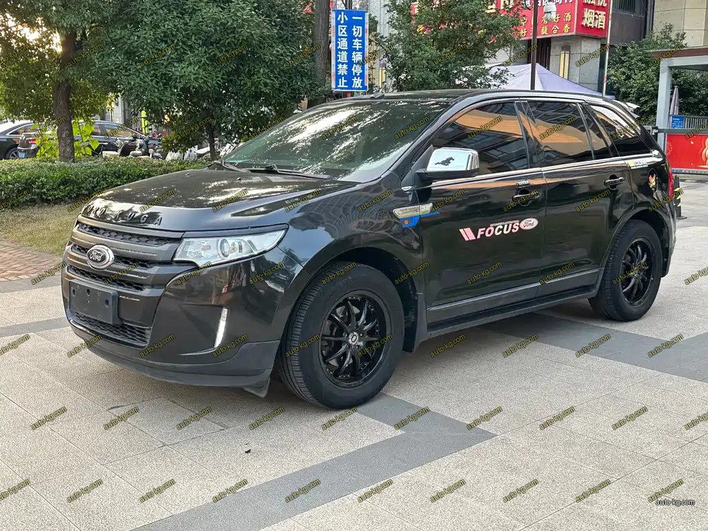 Ford Edge (Import) 2013