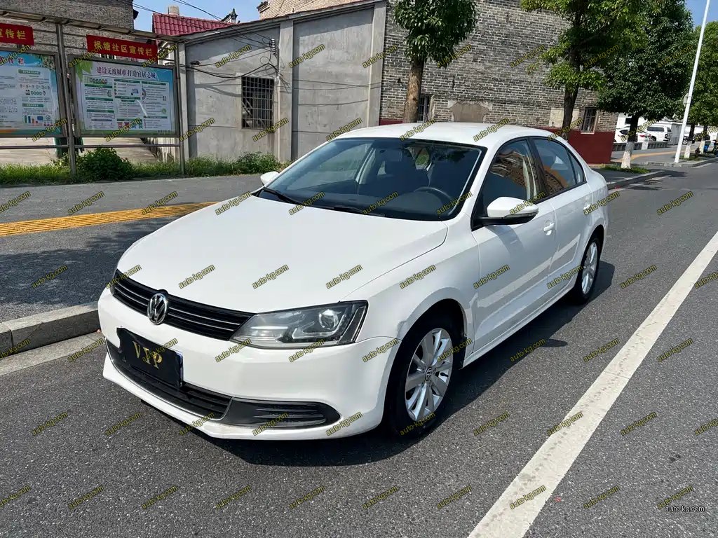 Volkswagen Sagitar 2014