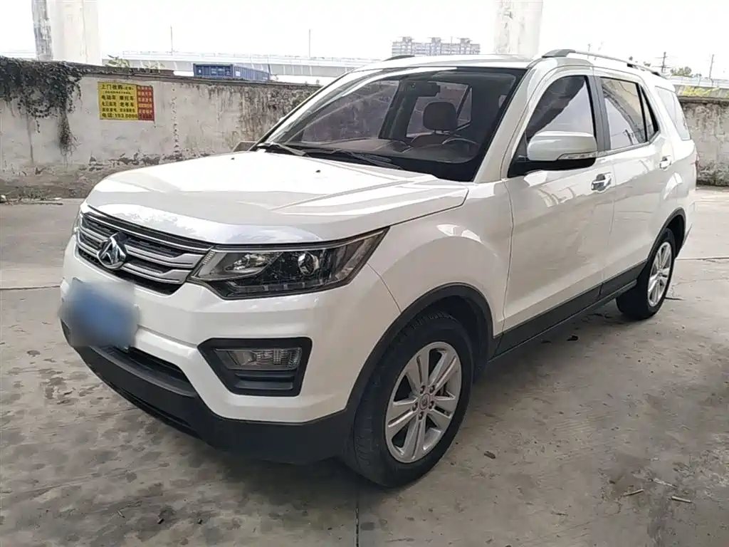 Oshan Oushang CX70 2016