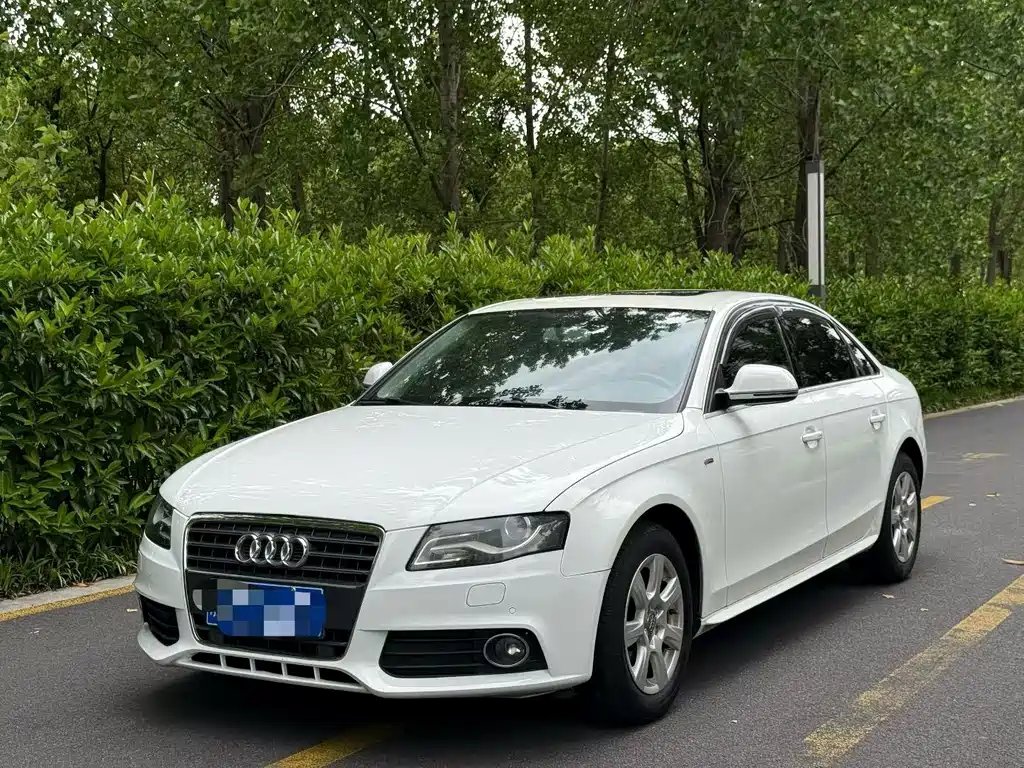 Audi A4L 2012