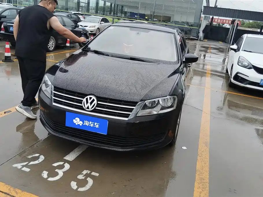 Volkswagen Lavida 2015
