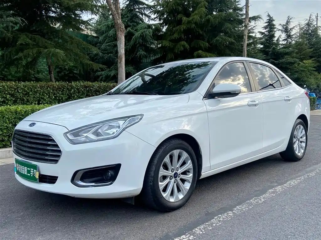 Ford Escort 2016