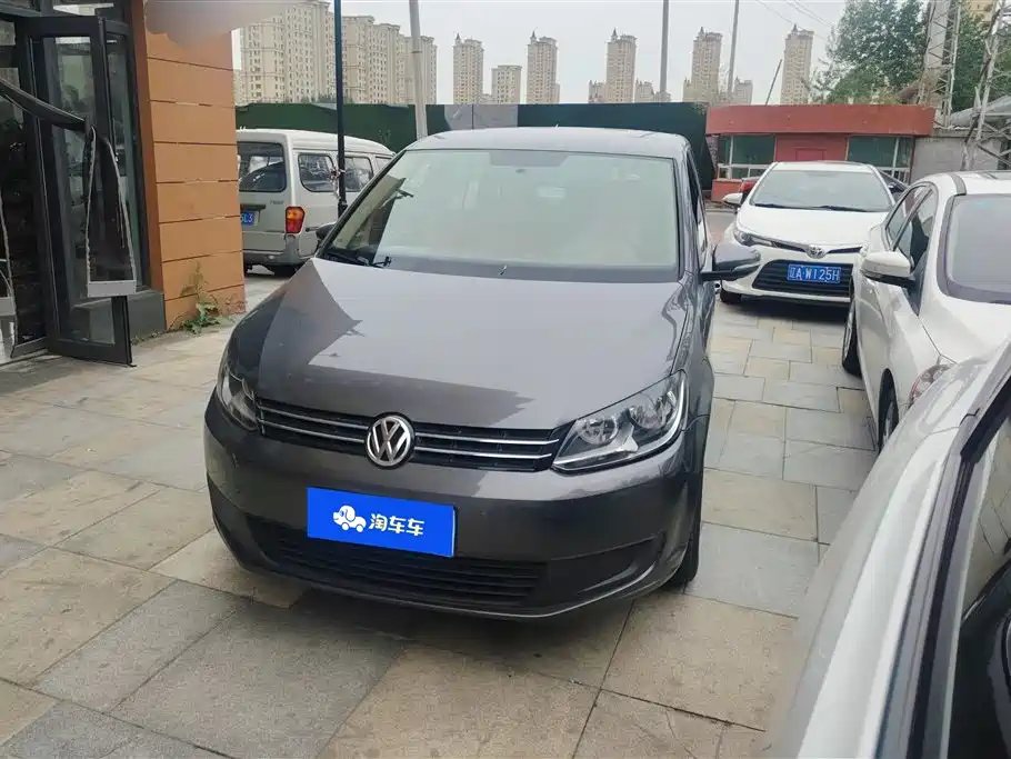 Volkswagen Touran 2013