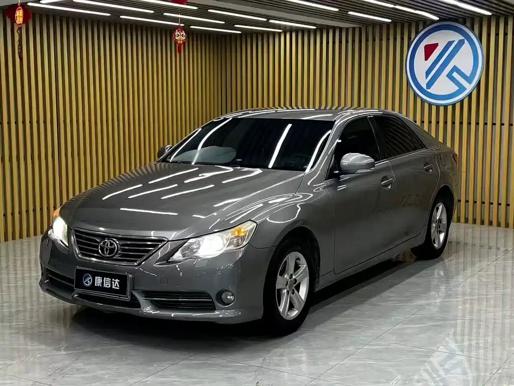 Toyota Reiz 2012