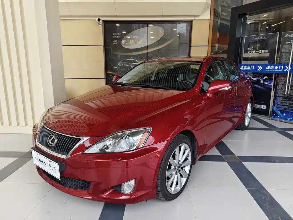 Lexus IS 2009