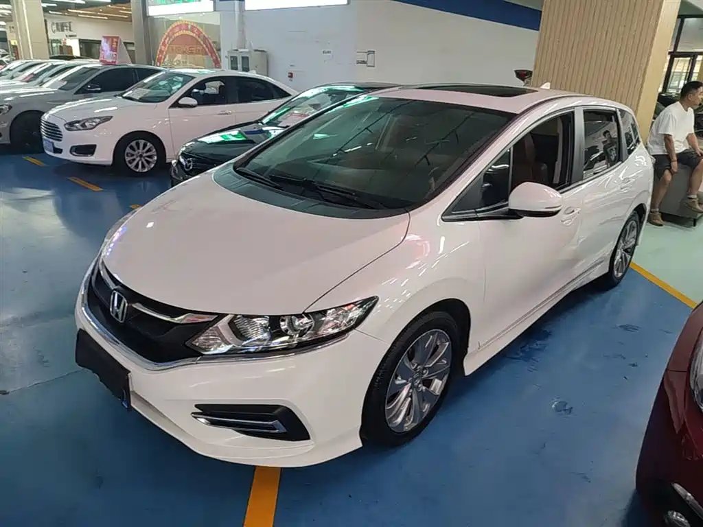 Honda Jade 2018