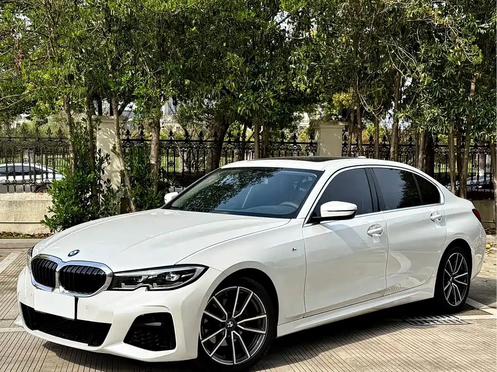 BMW 3 Series 2021