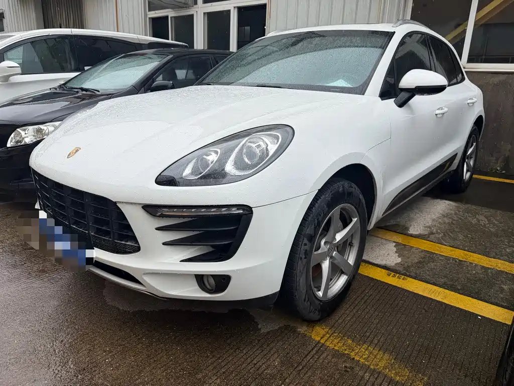 Porsche Macan 2015