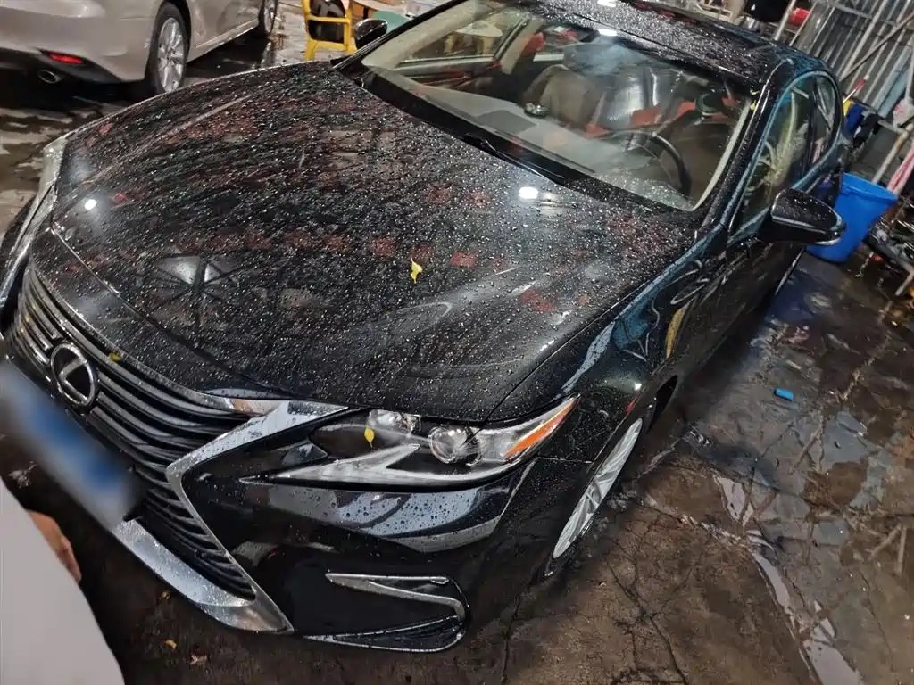 Lexus ES 2016