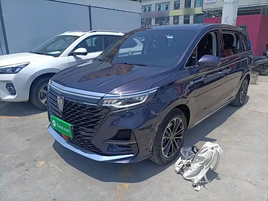 Roewe iMAX8 2022