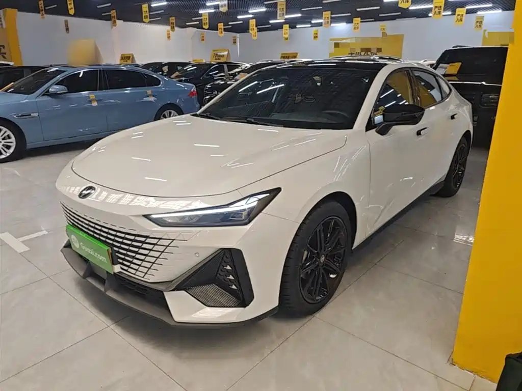 Changan UNI-V 2025