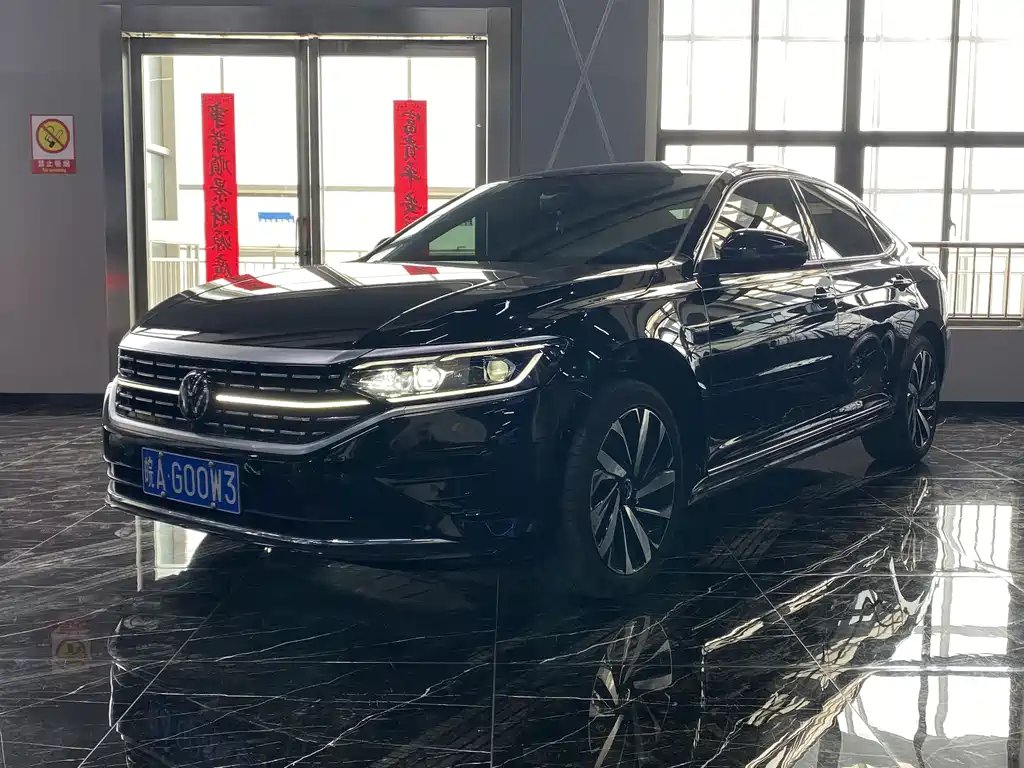 Volkswagen Passat 2023