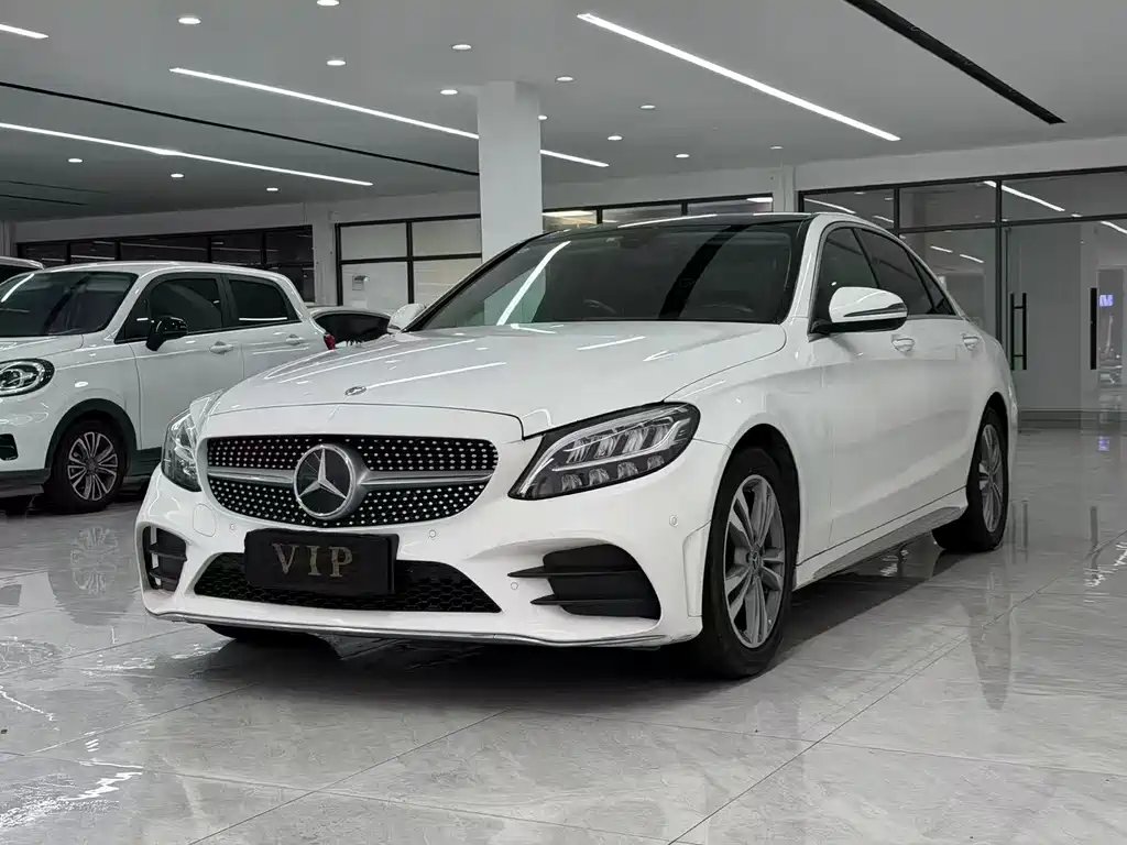 Mercedes-Benz C-Class 2021