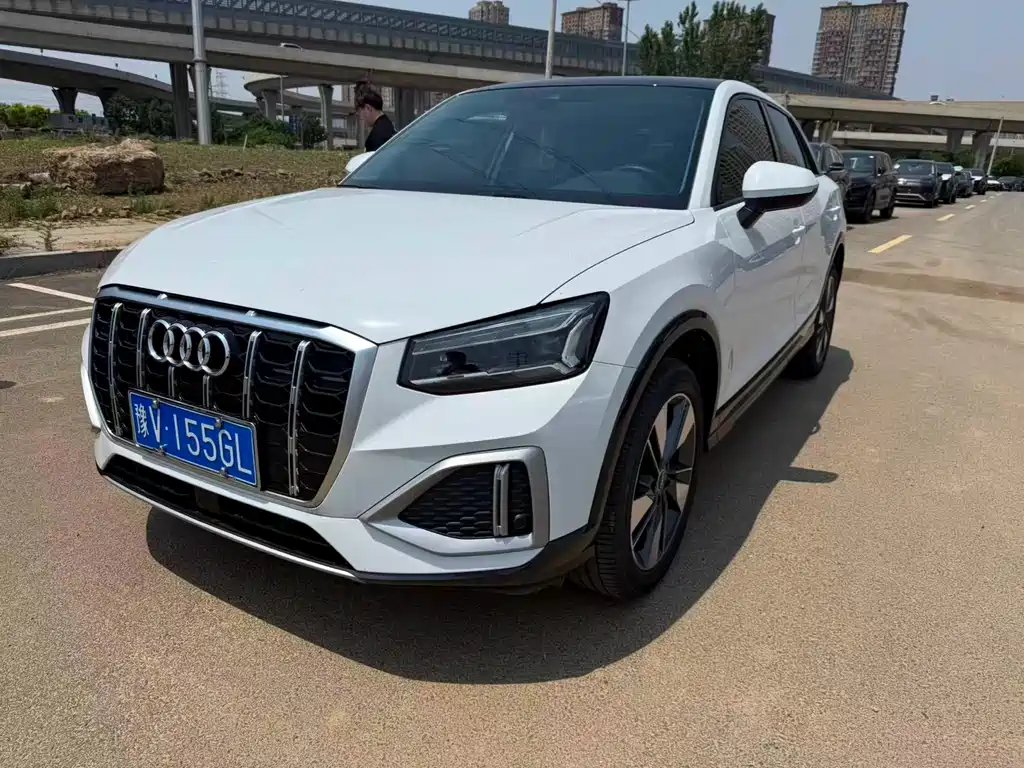 Audi Q2L 2021