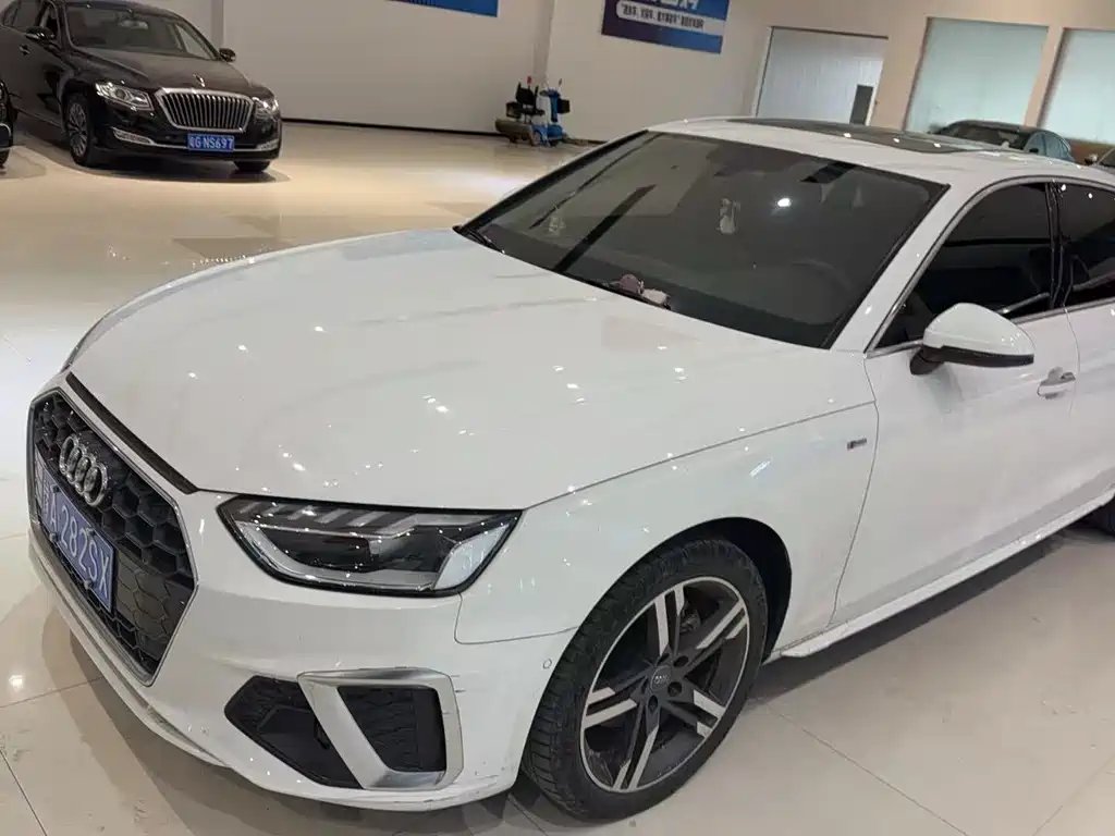 Audi A4L 2020