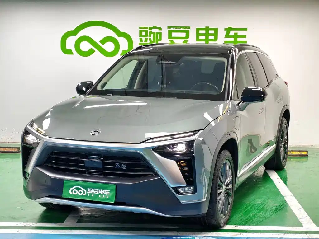 NIO ES8 2022