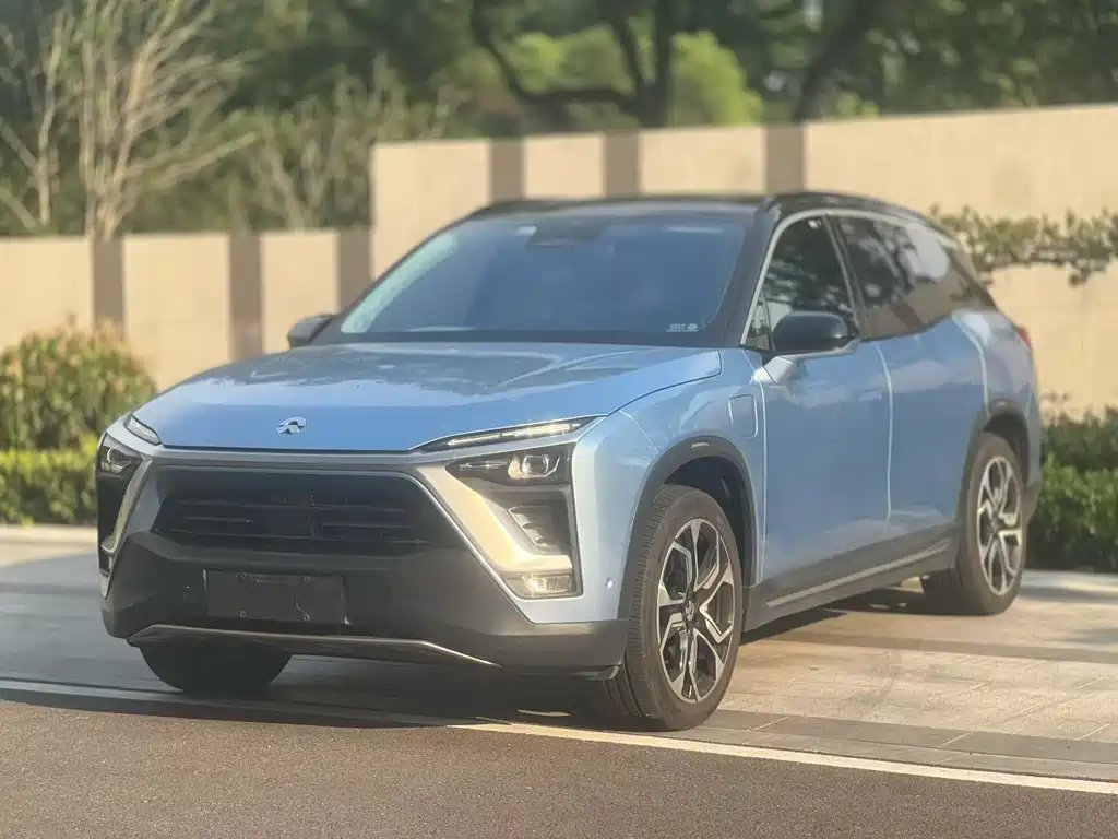 NIO ES8 2018