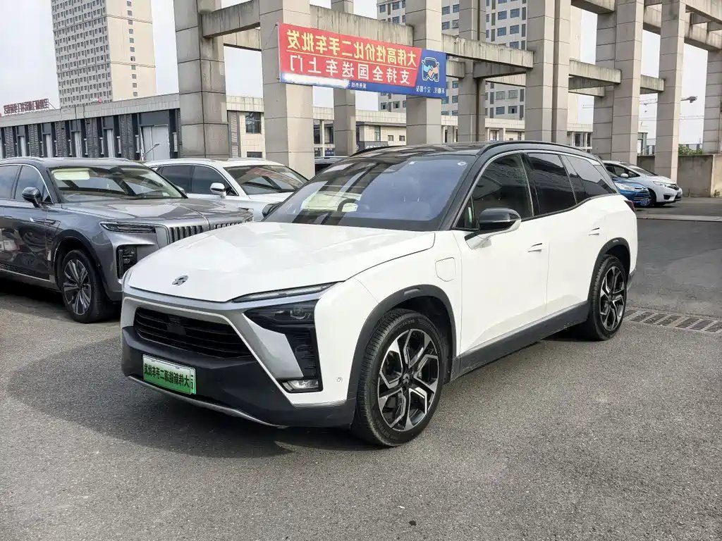 NIO ES8 2020