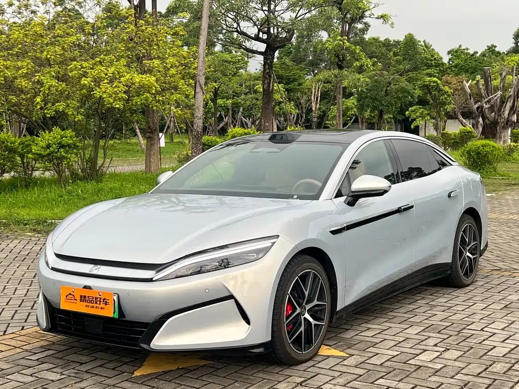 BYD Han L 2025