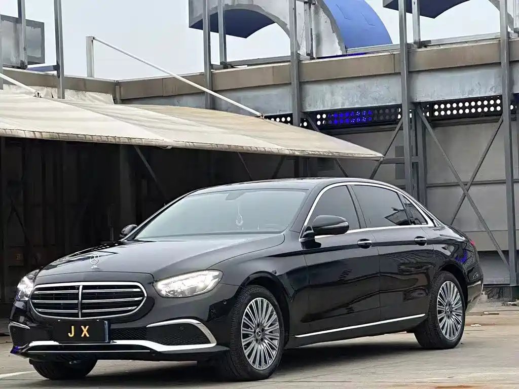 Mercedes-Benz E-Class 2023