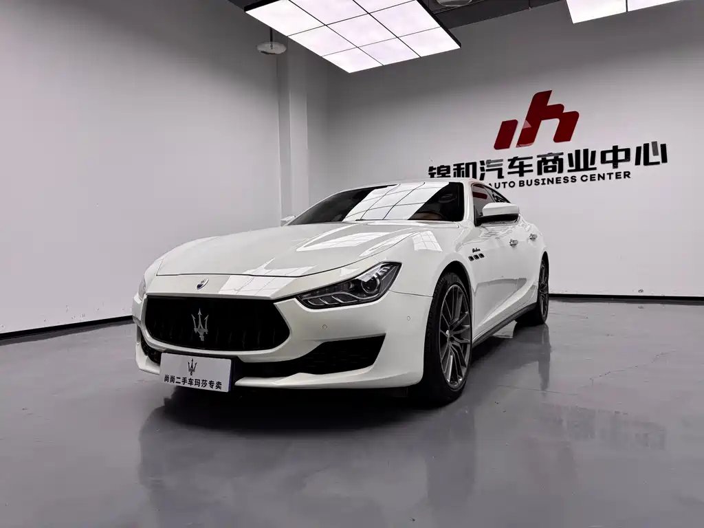 Maserati Ghibli 2021