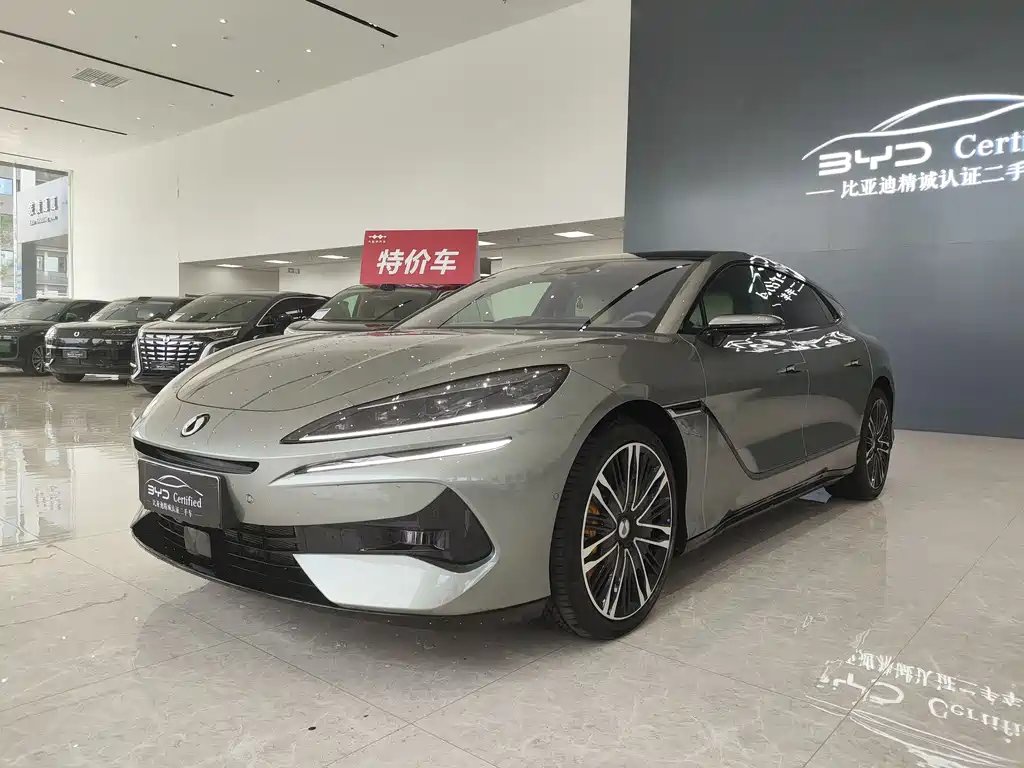 Denza Denza Z9GT 2025
