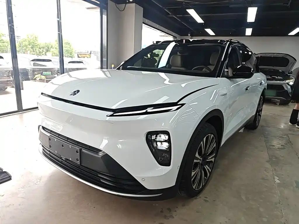 Nio ES8 2023