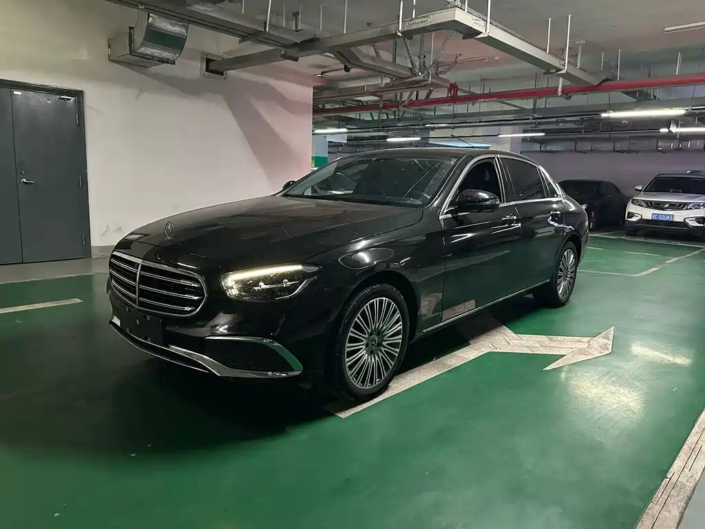 Mercedes-Benz E-Class 2023