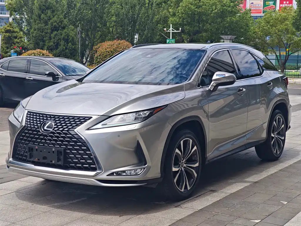 Lexus RX 2023