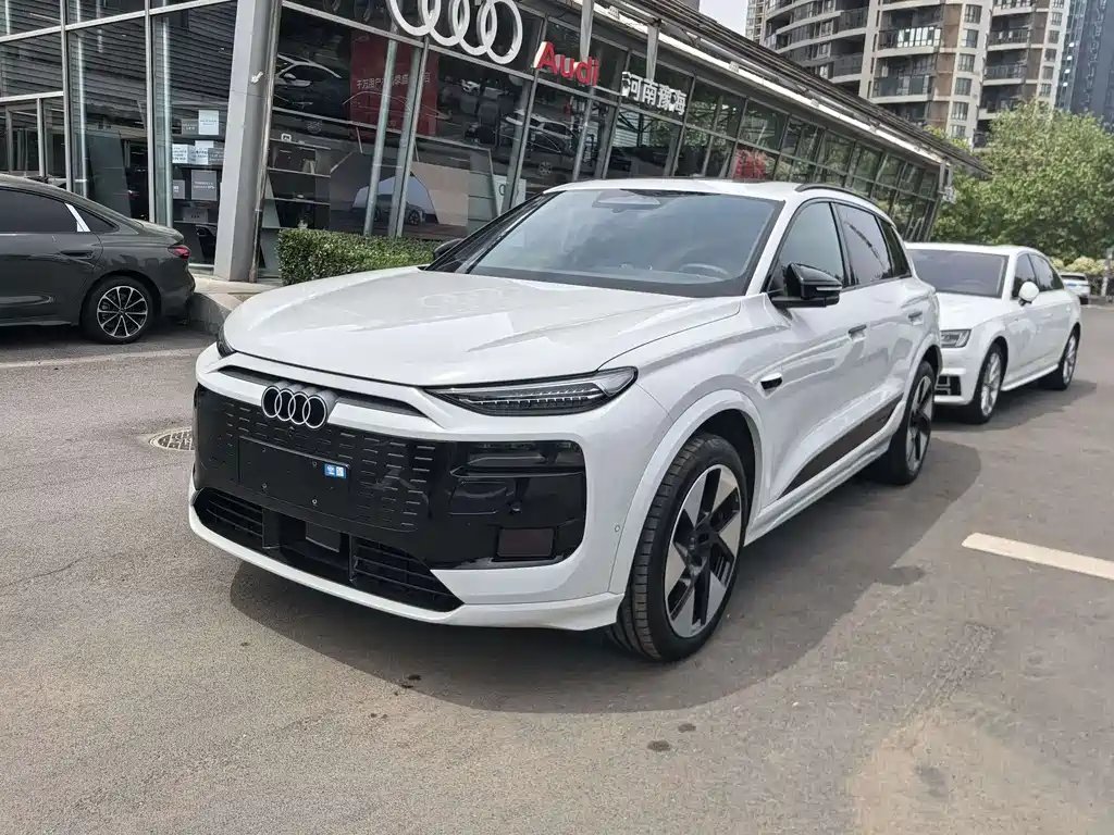 Audi 奥迪Q6L e-tron 2025