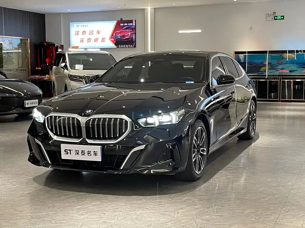 BMW 5 Series 2024