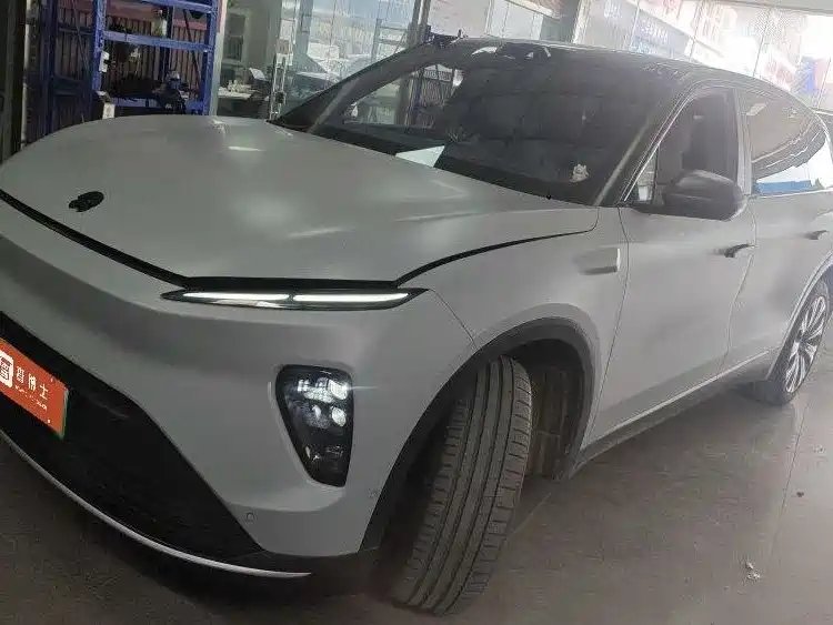 Nio ES8 2024