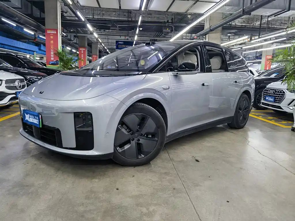 Li Auto 理想i8 2025