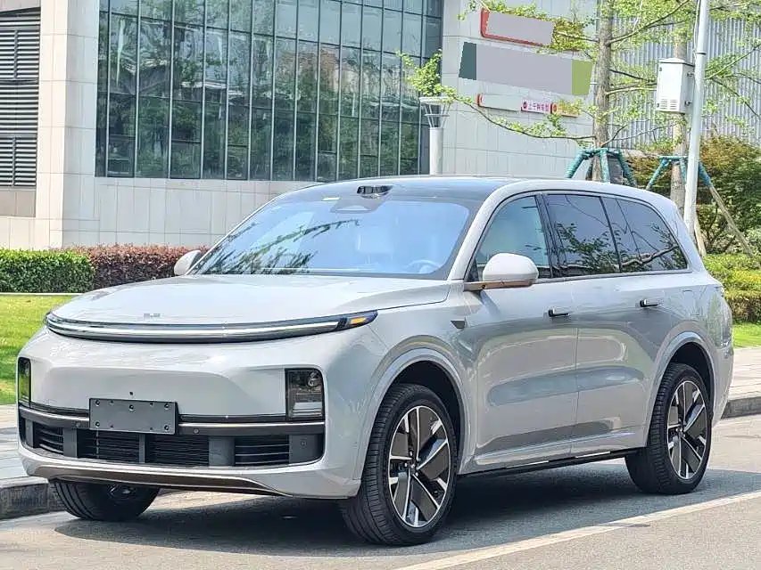 Li Auto Li L9 2025
