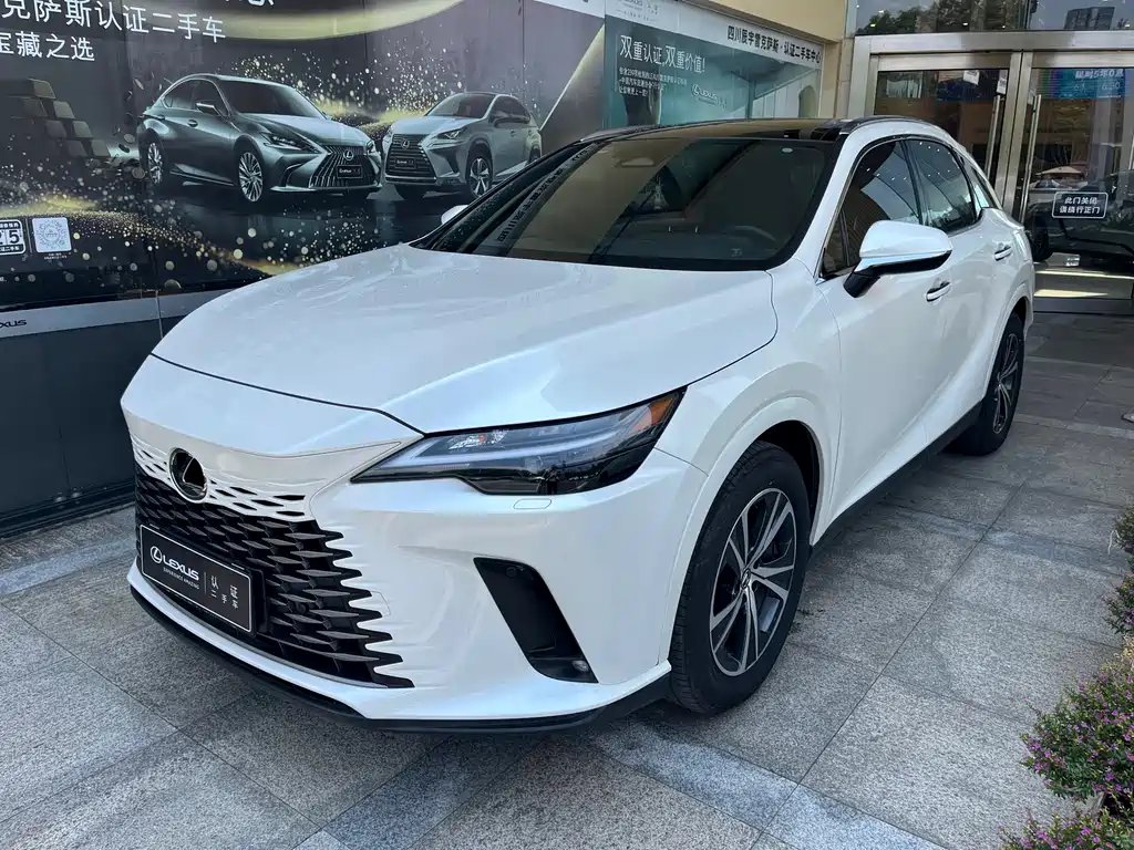 Lexus RX 2024
