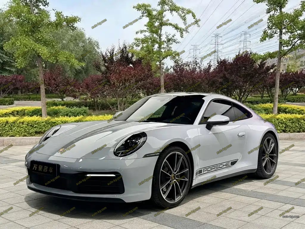 Porsche 911 2025