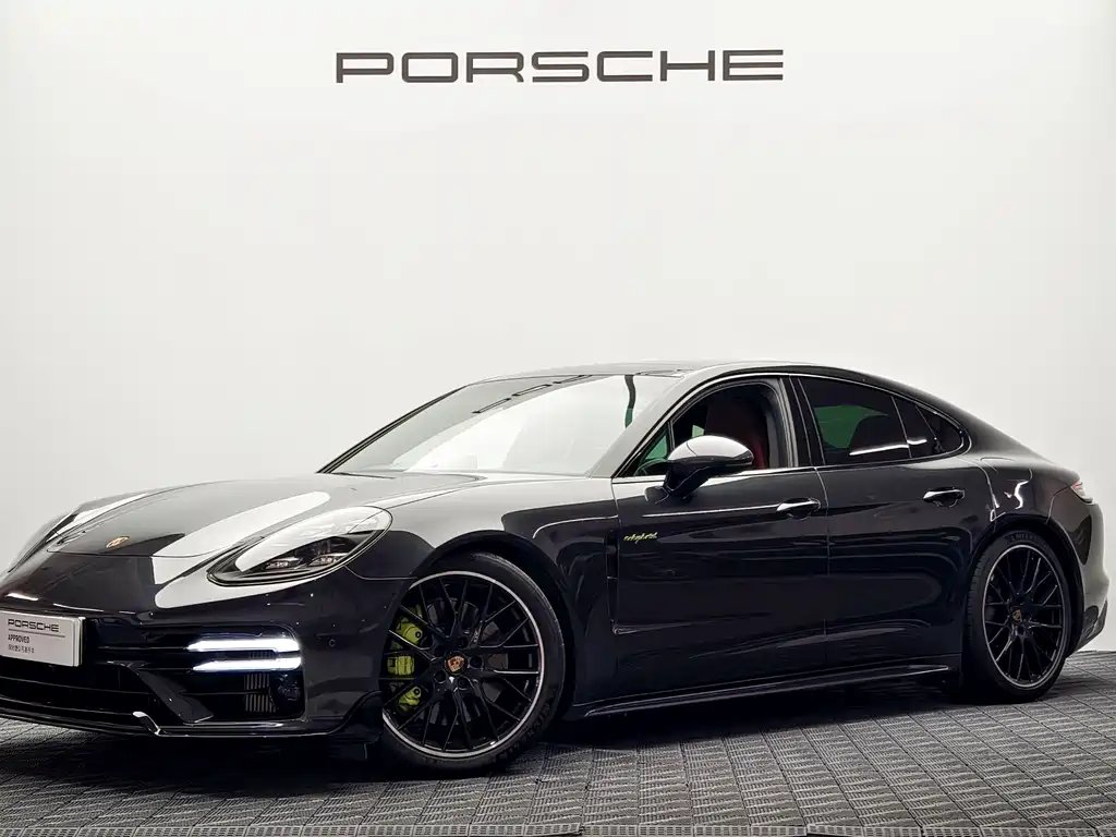 Porsche Panamera Hybrid 2022