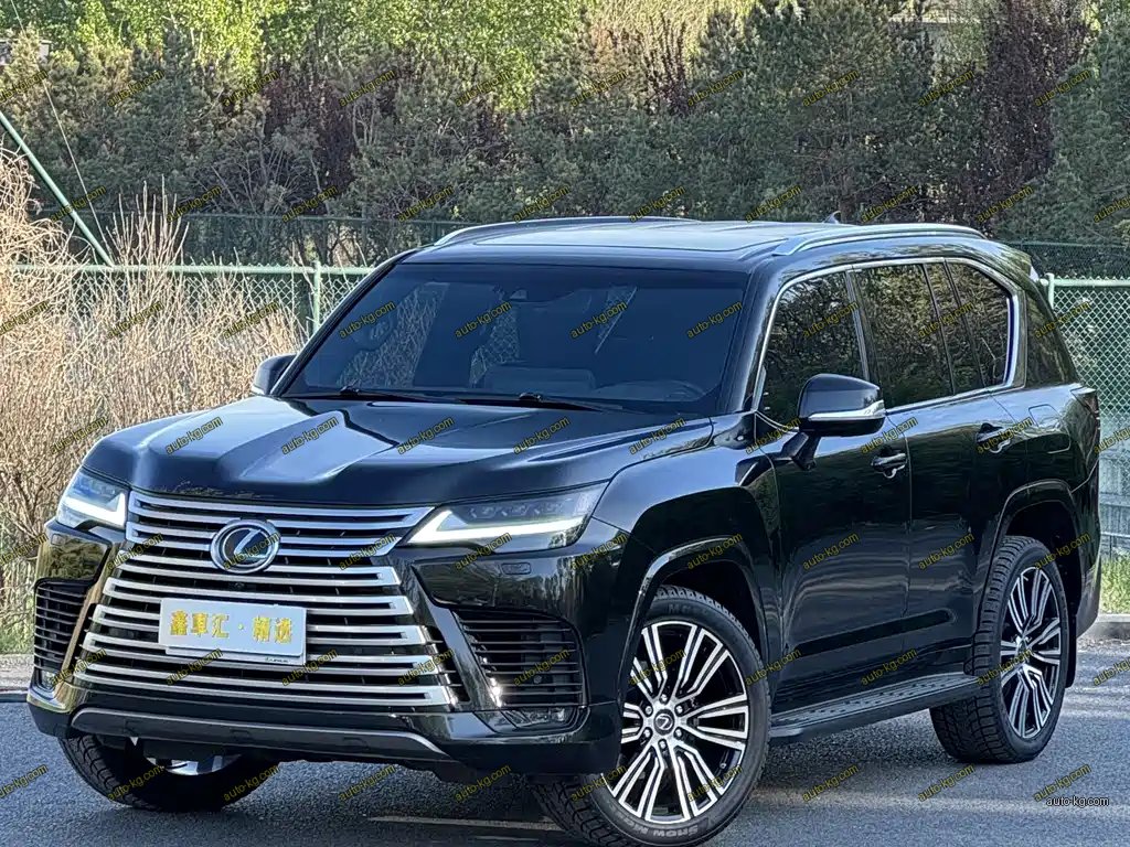 Lexus LX 2024