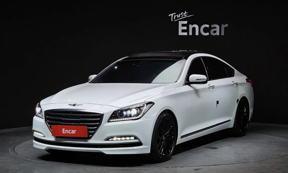 Hyundai Genesis 2016 — фото 1 из 20