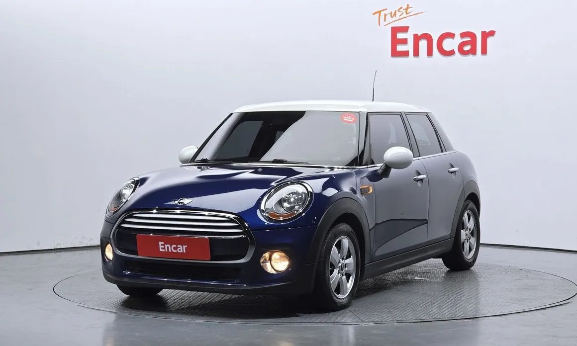 Mini Cooper 2015 — фото 1 из 20