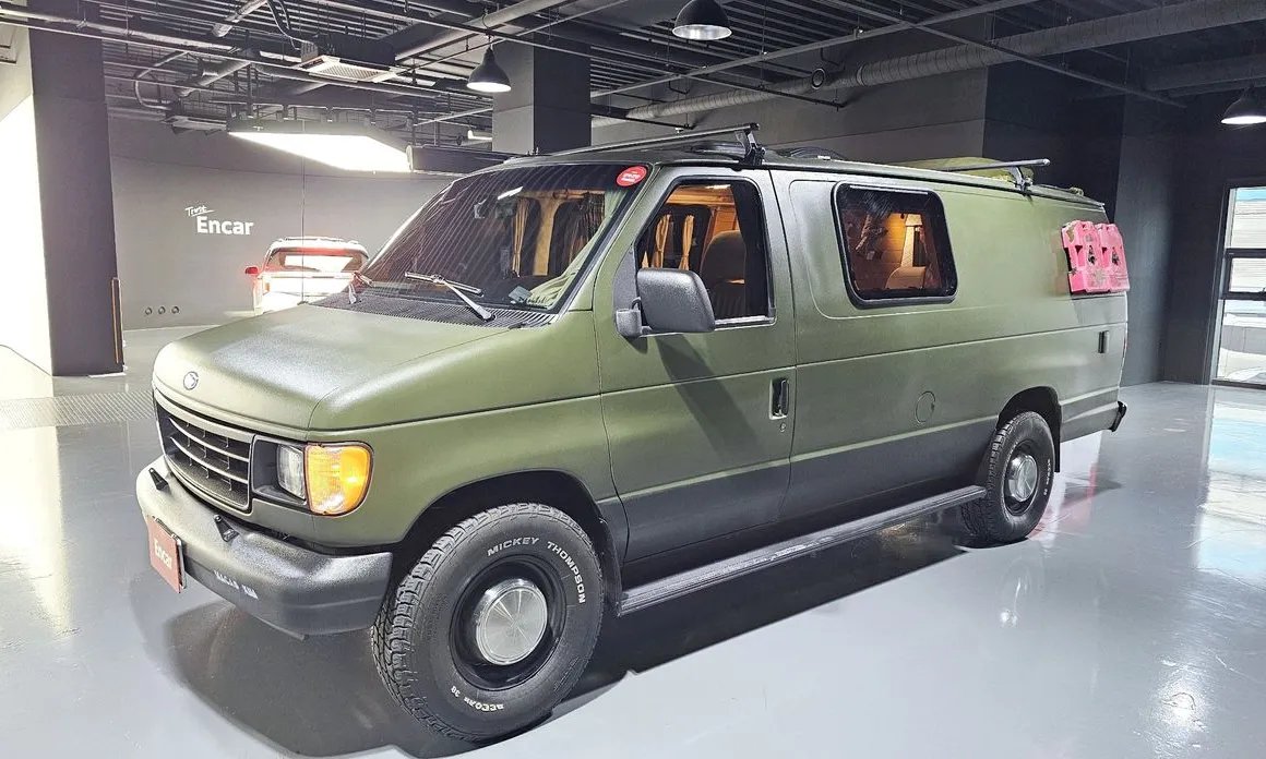 Ford E-Series 1993